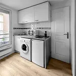 Joli Cocon Pour 2 Personnes Dans Le 10E